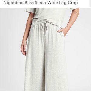Athleta Nighttime Bliss Pajamas (set) Light Grey